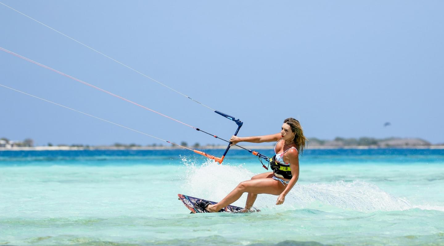 Kitesurfing at the international school «LUNA» in Sharm El Sheikh